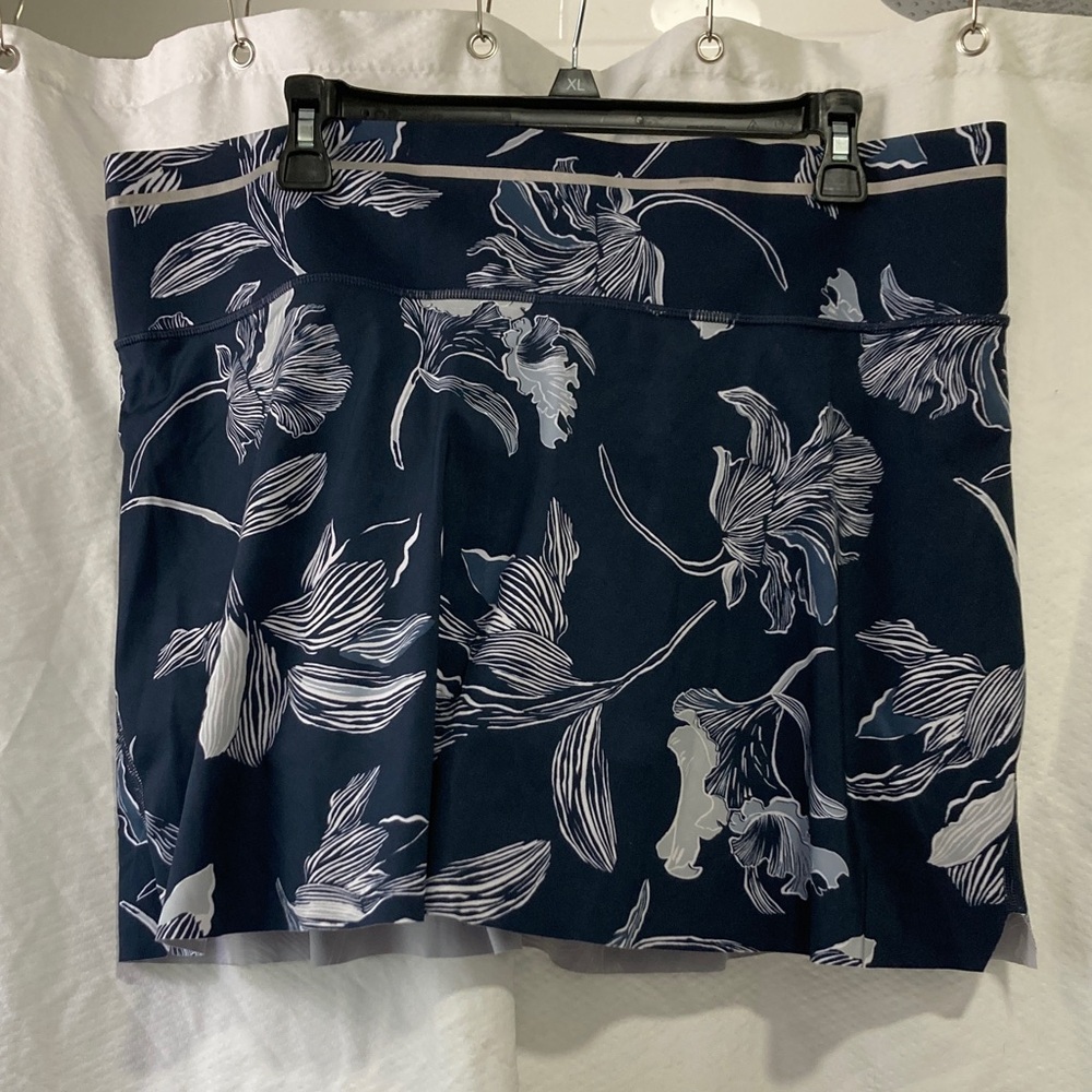 Athleta Navy Floral SkortNWOT